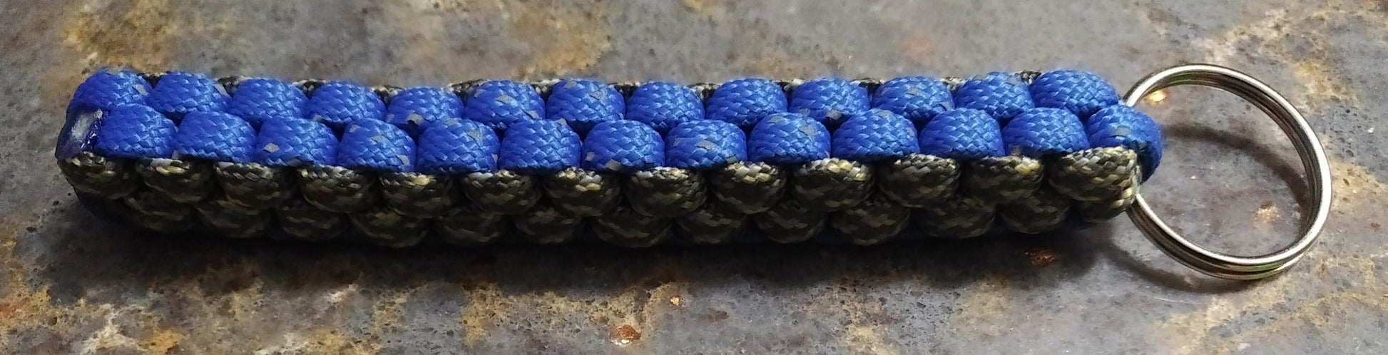 Keychain with round ring in blue and ACU